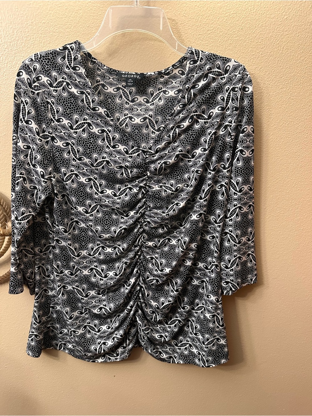 George Black & White Ruched Front 3/4 Sleeve Knit Top